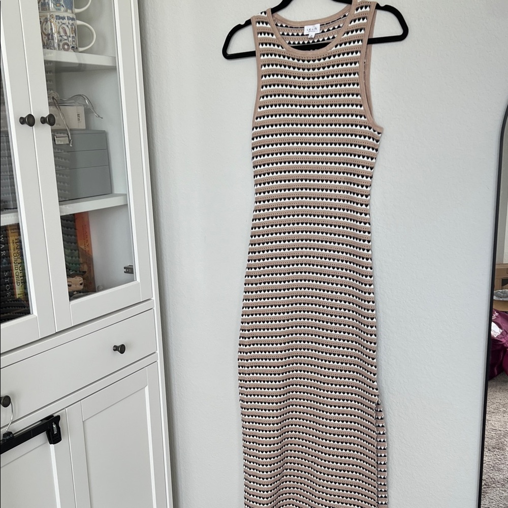 Le Lis Cream and Black Patterned Knit Maxi Dress with Side Slit